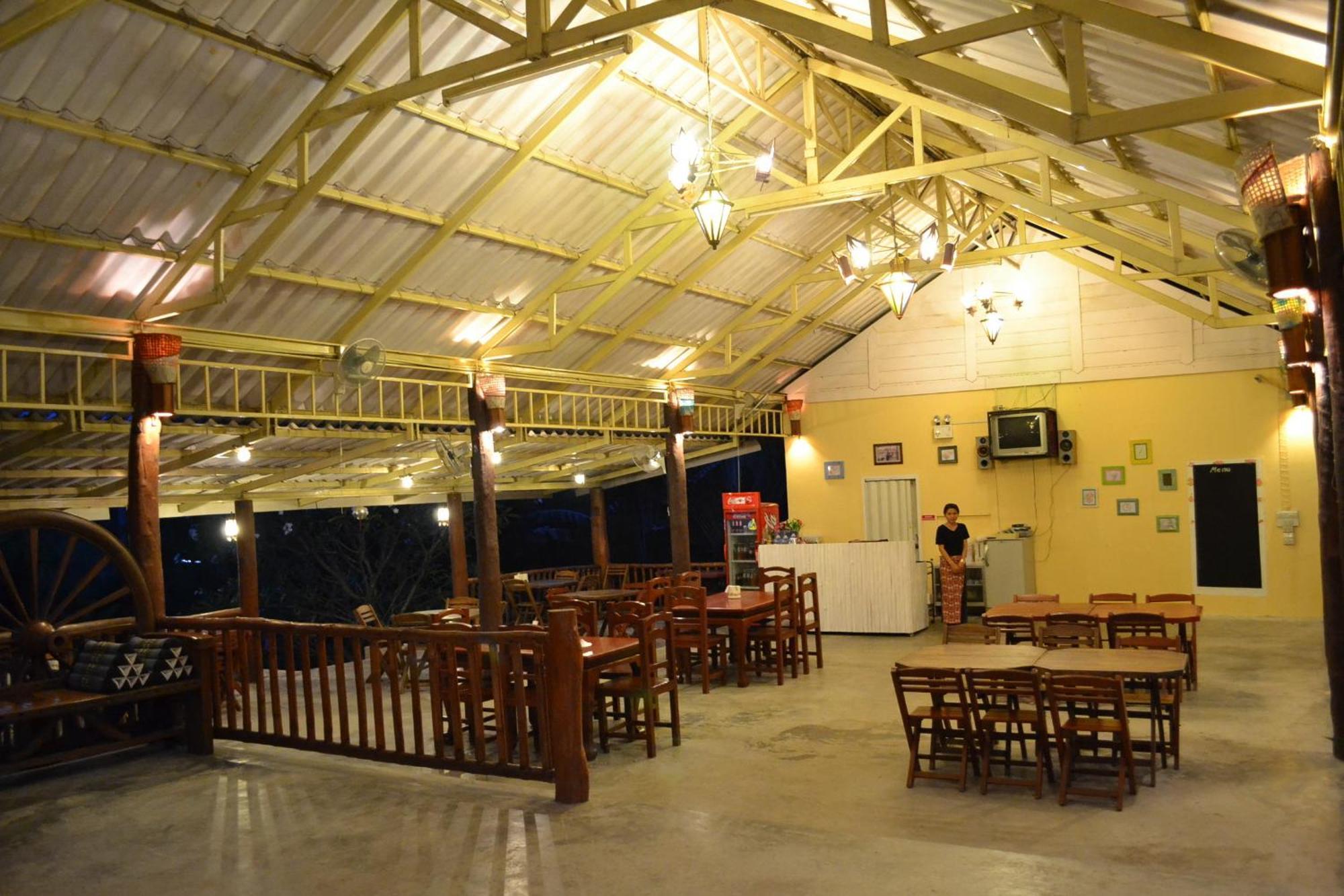 Touch Star Resort - Doi Inthanon Chom Thong Exteriör bild