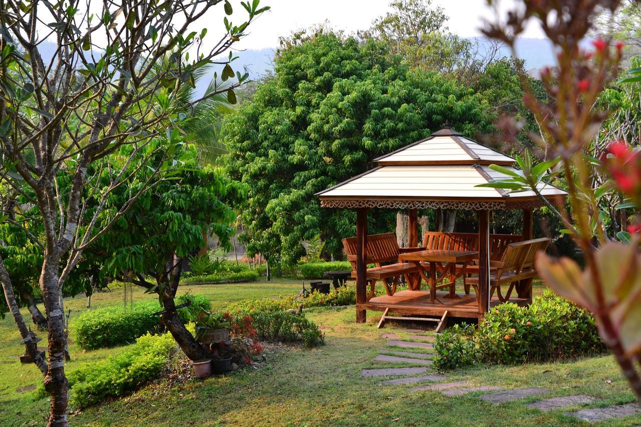 Touch Star Resort - Doi Inthanon Chom Thong Exteriör bild