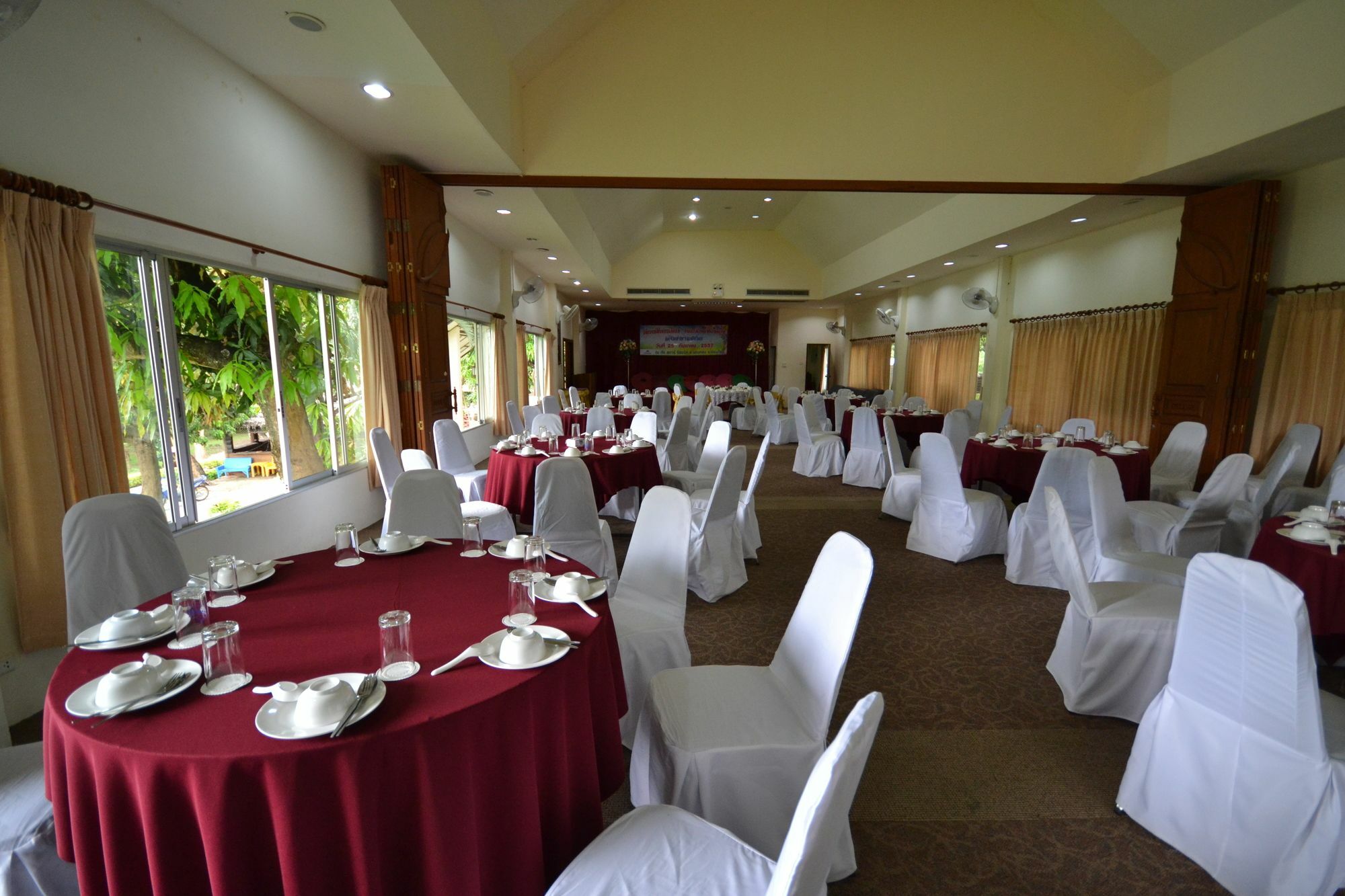 Touch Star Resort - Doi Inthanon Chom Thong Exteriör bild